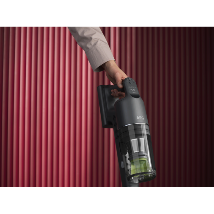 The 9000 Cordless cleaner: Pistol grip, balanced for less fatigue