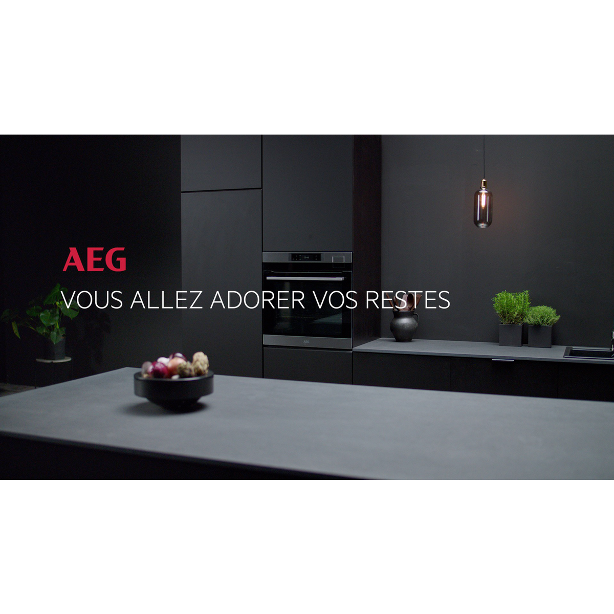 AEG - Four encastrable - B68SV6380B