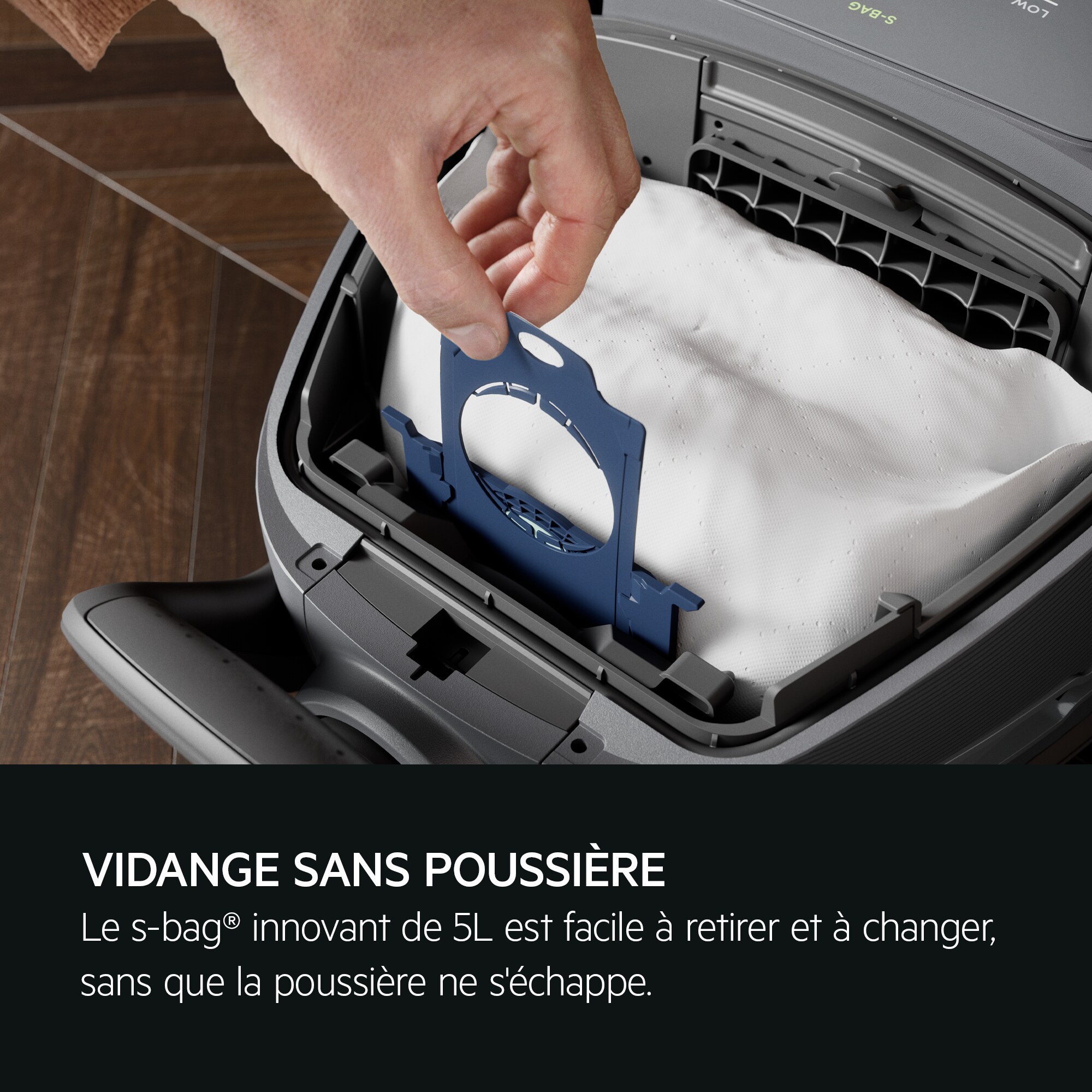 AEG - Aspirateur avec sac - AB81A2DG
