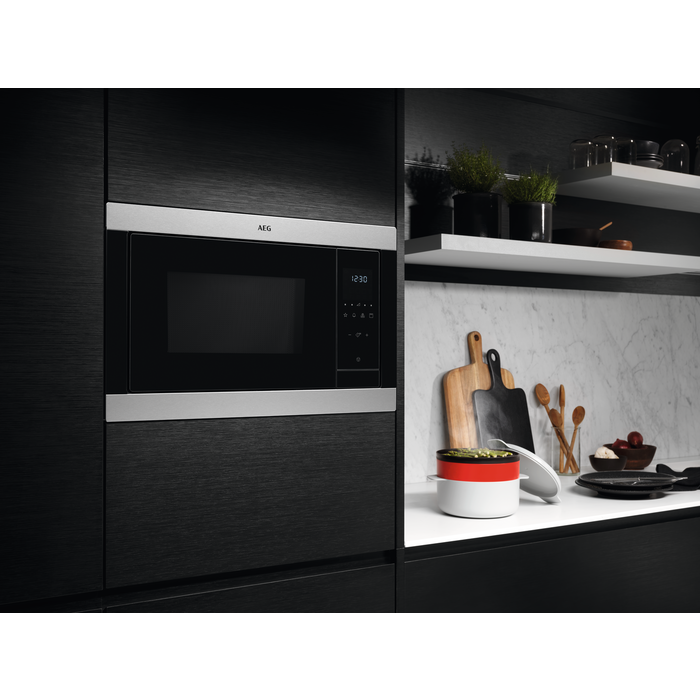 AEG - Four micro-ondes - MSB2547D-M