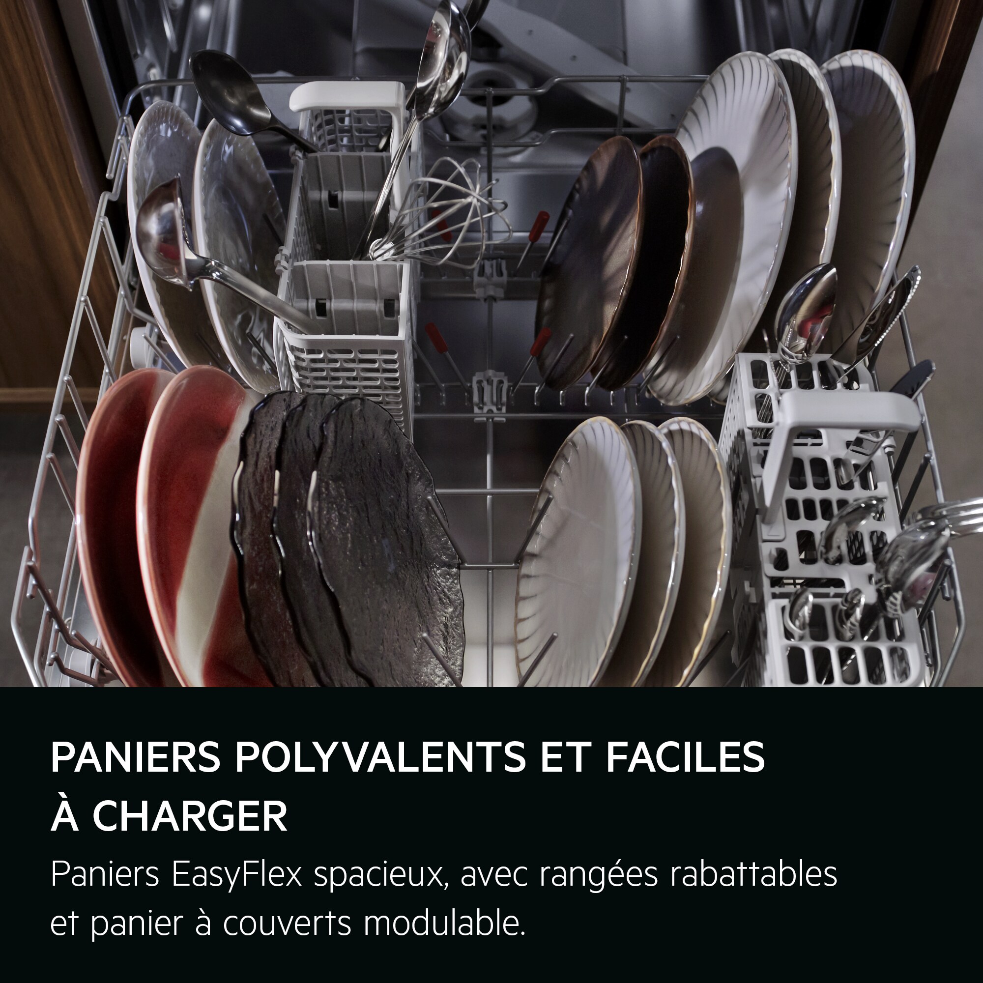 
            
            FLEXIBELE, MAKKELIJK LAADBARE KORVEN
          
           
            
            Ruime EasyFlex-korven met neerklapbare rijen en een deelbare bestekmand.
          
          