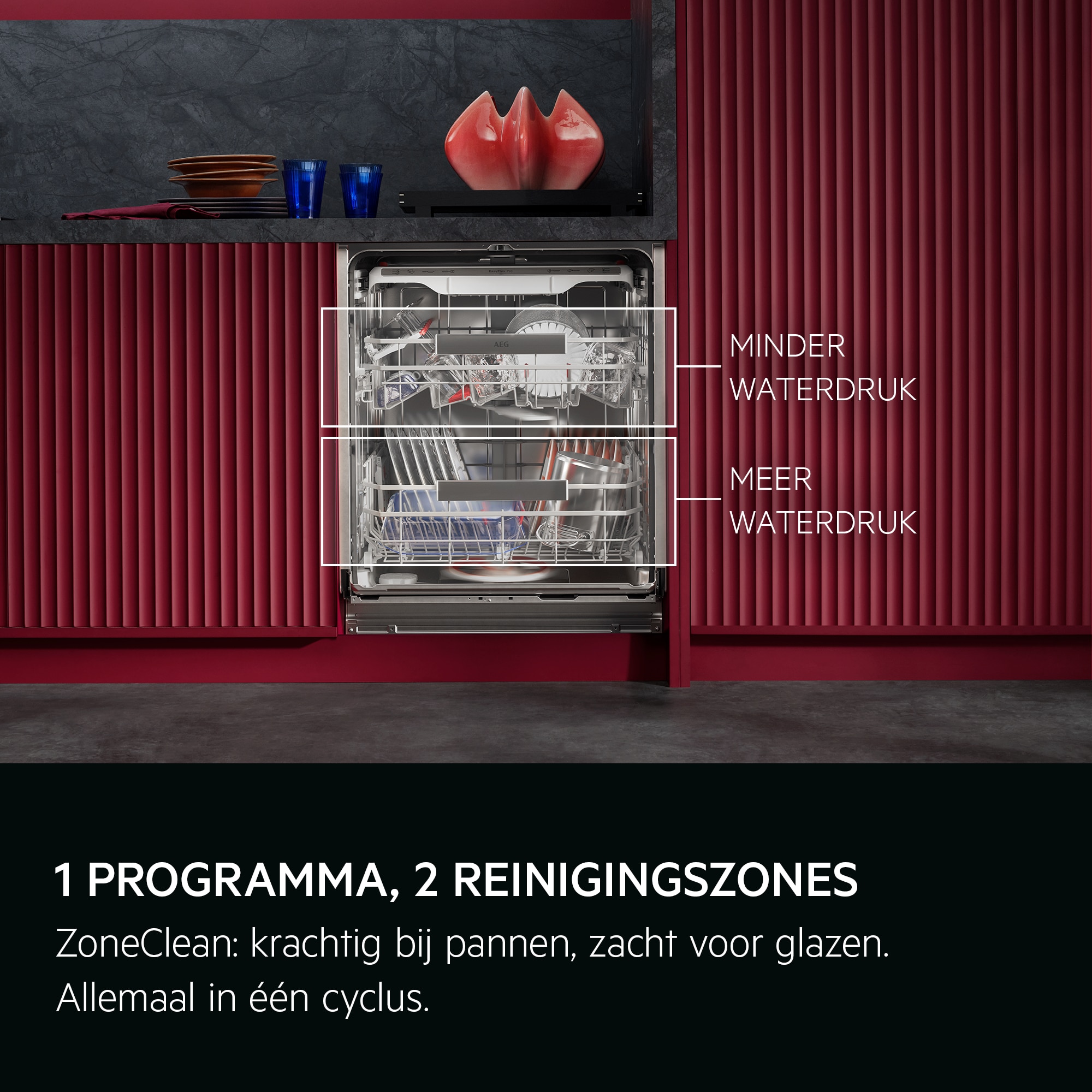 
            1 PROGRAMMA, 2 REINIGINGSZONES
           
            ZoneClean: krachtig bij pannen, zacht voor glazen. Allemaal in één cyclus.
