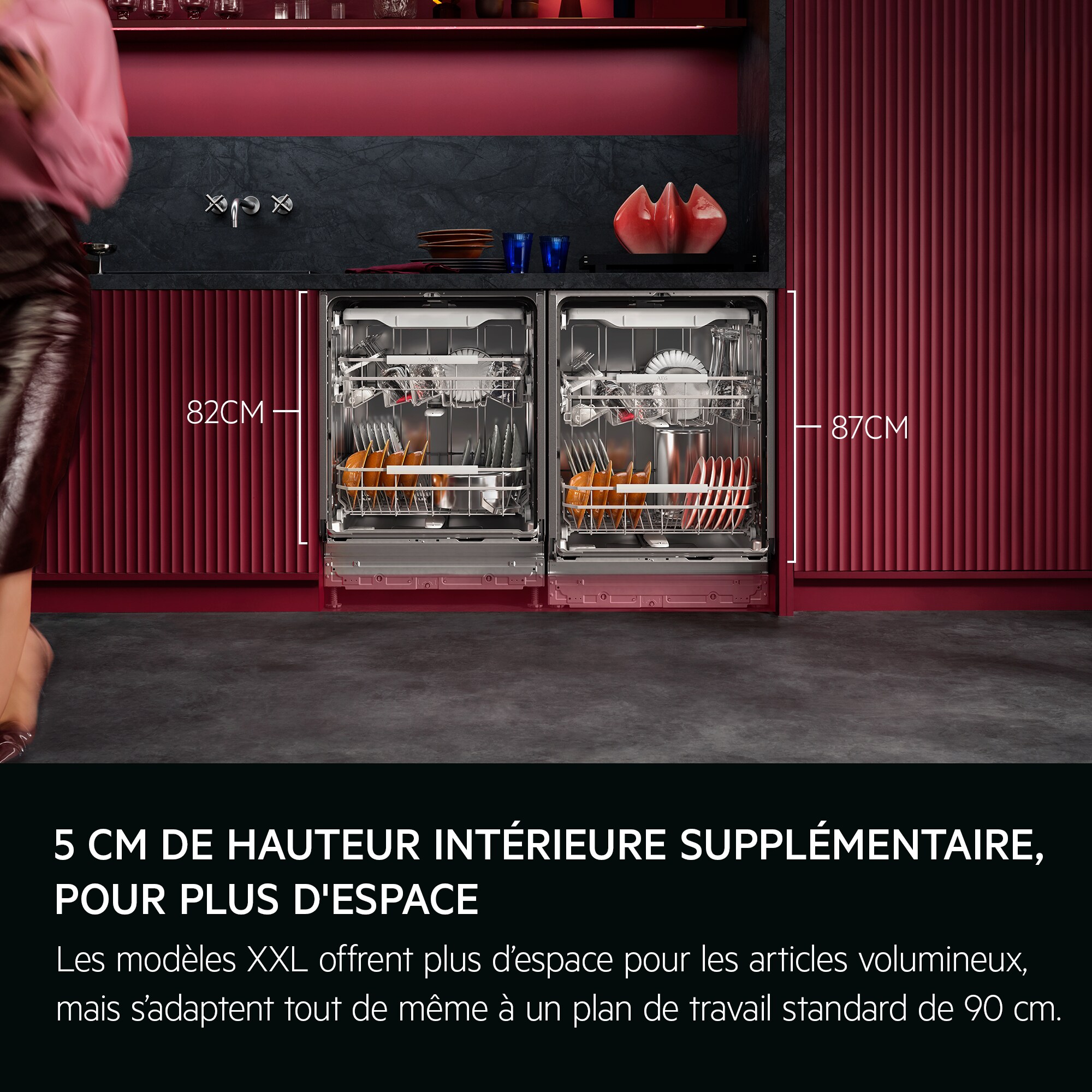 
            5 CM HOGER VOOR MEER RUIMTE
           
            XXL-modellen bieden extra plaats voor grote items, maar passen nog steeds onder een standaard aanrecht van 90 cm.
          