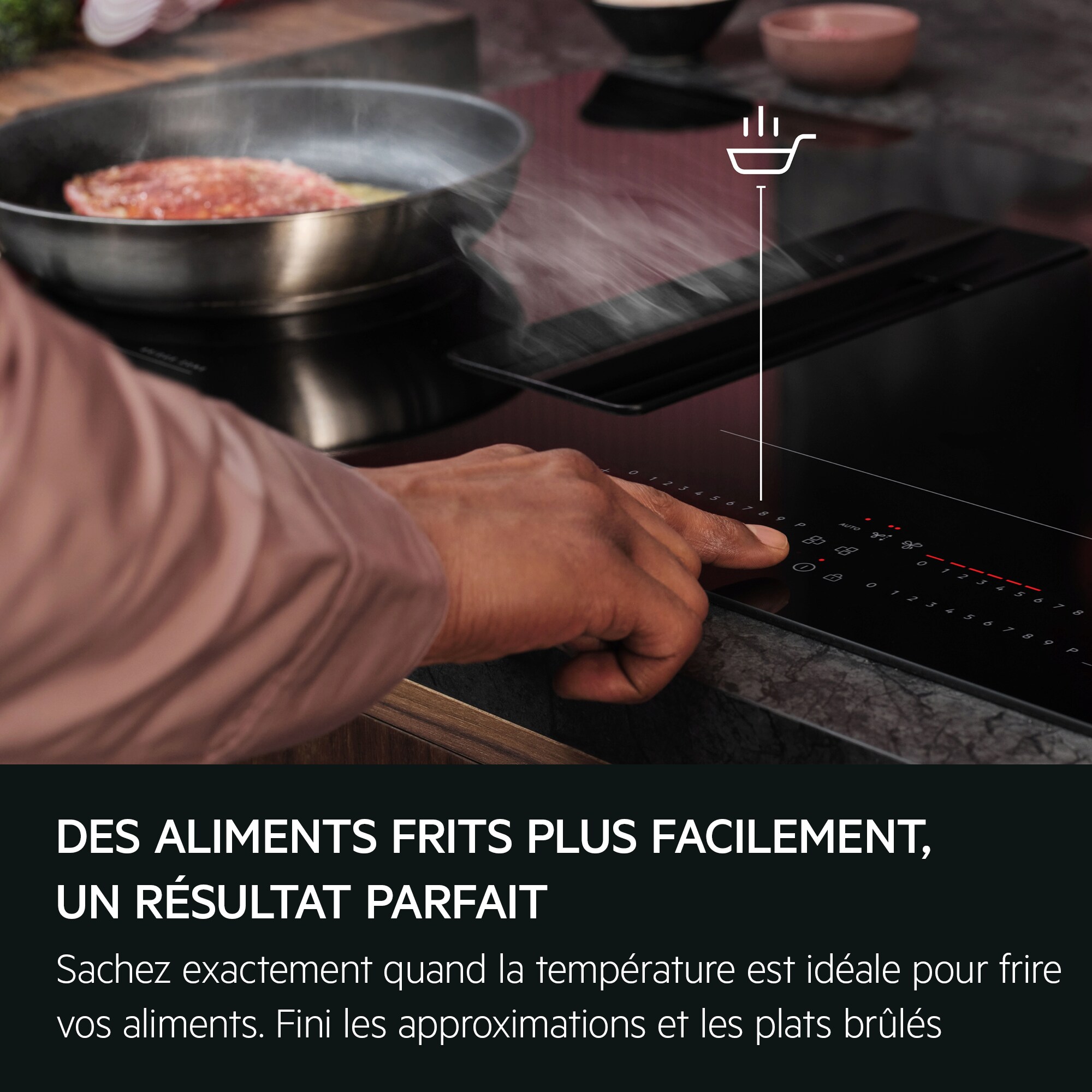 AEG - Taque avec hotte intégrée - NCH84C23CB
