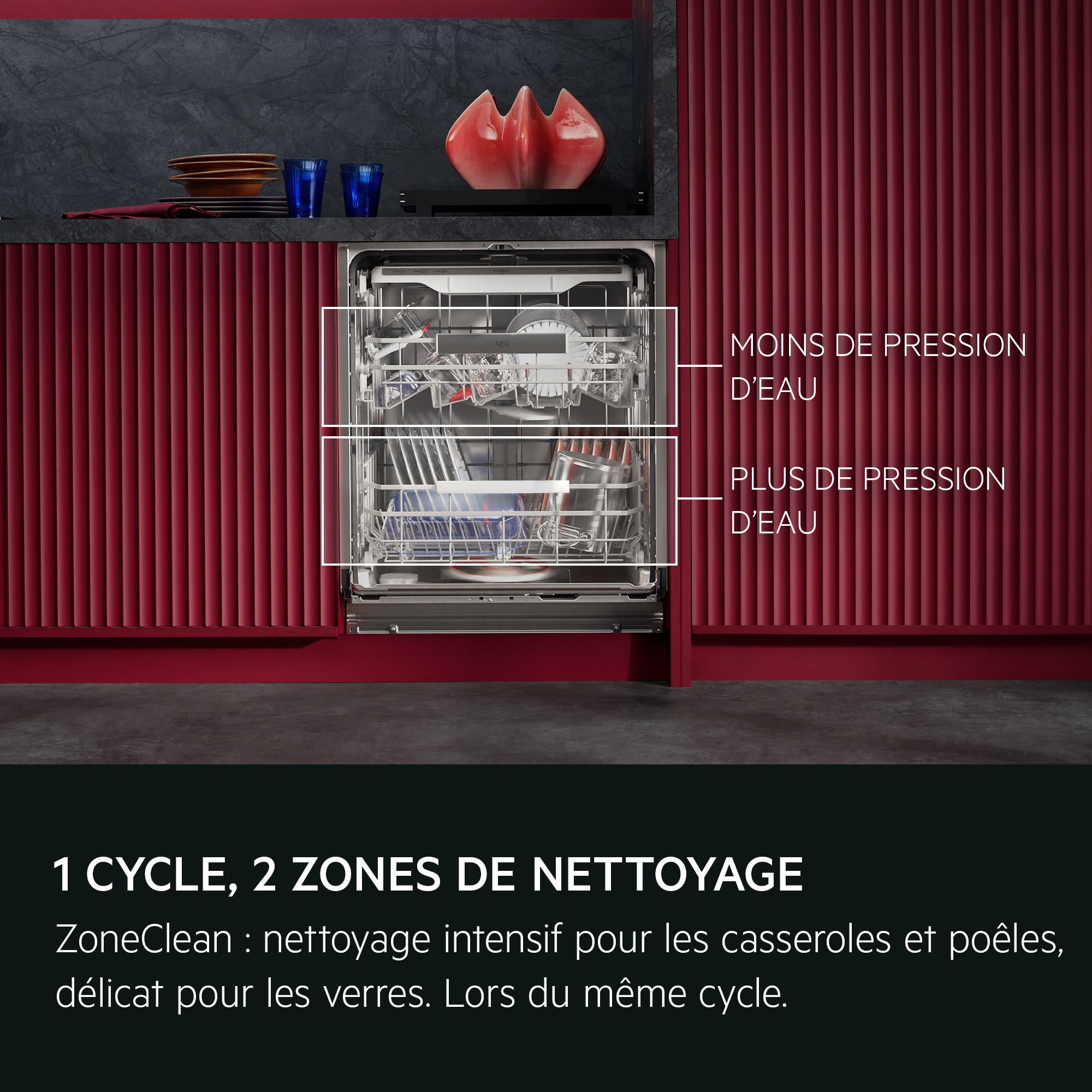 
            1 PROGRAMMA, 2 REINIGINGSZONES
           
            ZoneClean: krachtig bij potten en pannen, zacht voor glazen. Allemaal in één cyclus.