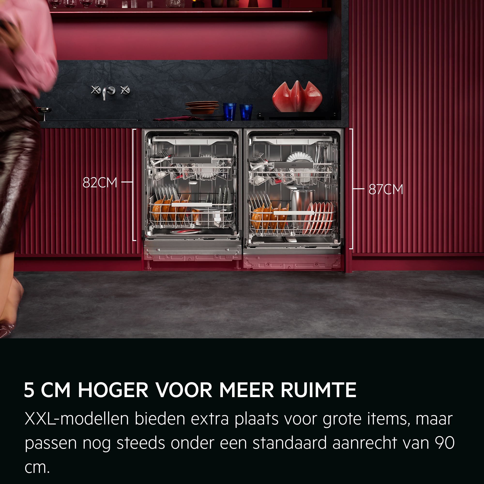 
            5 CM HOGER VOOR MEER RUIMTE
           
            XXL-modellen bieden extra plaats voor grote items, maar passen nog steeds onder een standaard aanrecht van 90 cm.
          