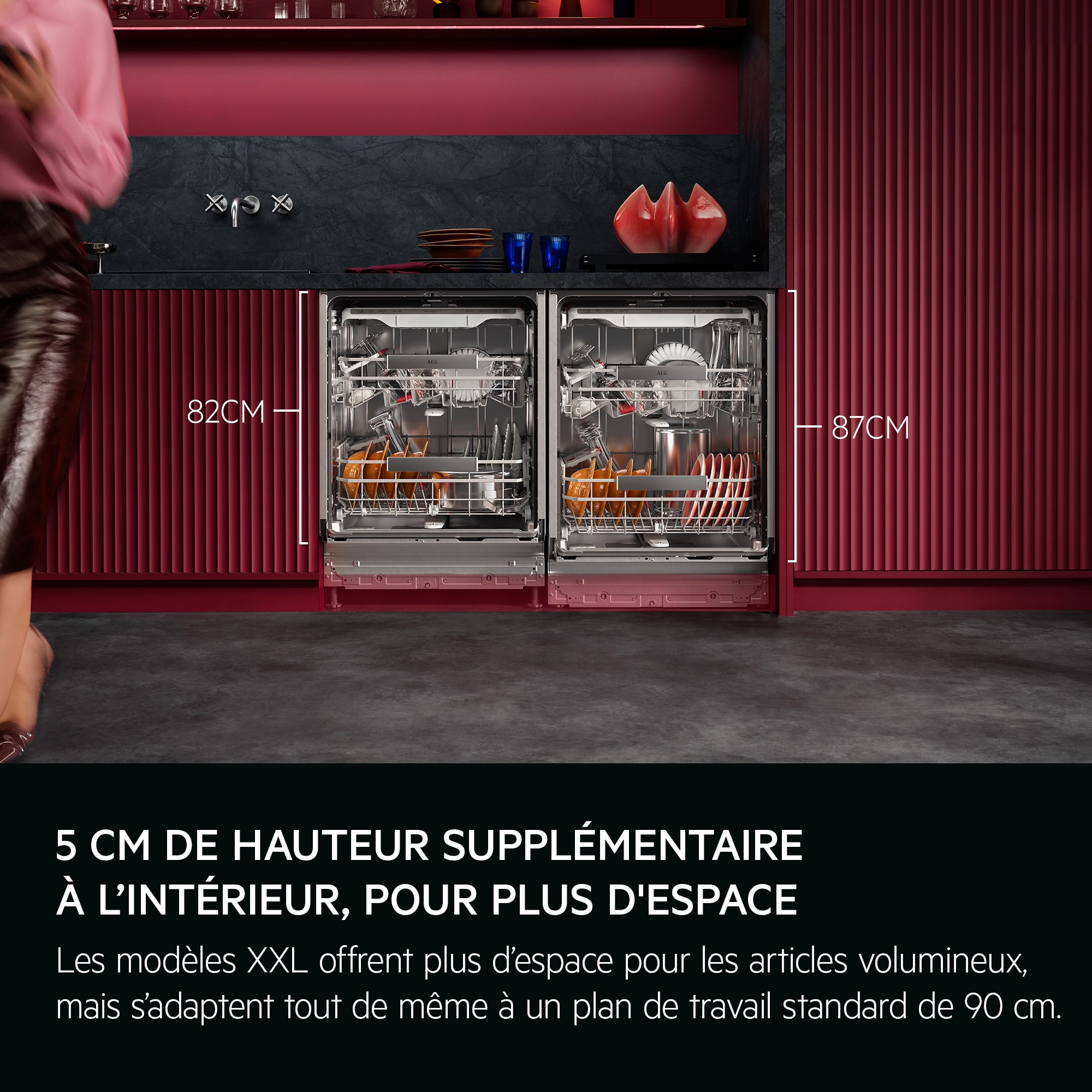 
            5 CM HOGER VOOR MEER RUIMTE
           
            XXL-modellen bieden extra plaats voor grote items, maar passen nog steeds onder een standaard aanrecht van 90 cm.
          