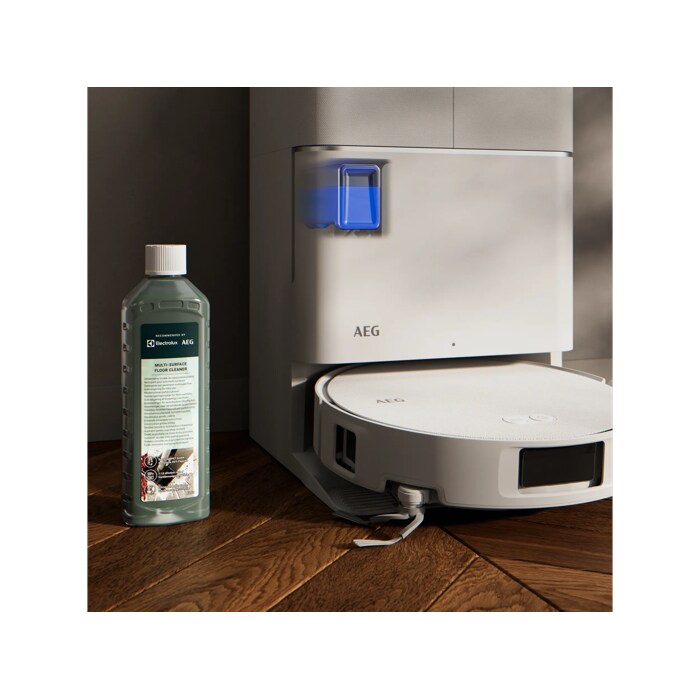 The automatically dispensed detergent keeps your mop fresh, no extra effort.*
*detergent to be purchased seperately.