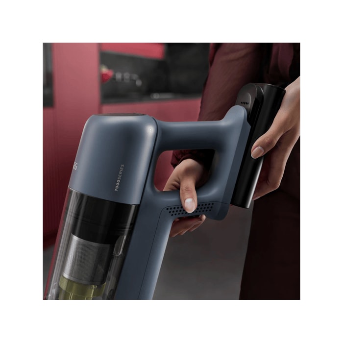 Smart charging right on the handle with intelligent overcharge protection 