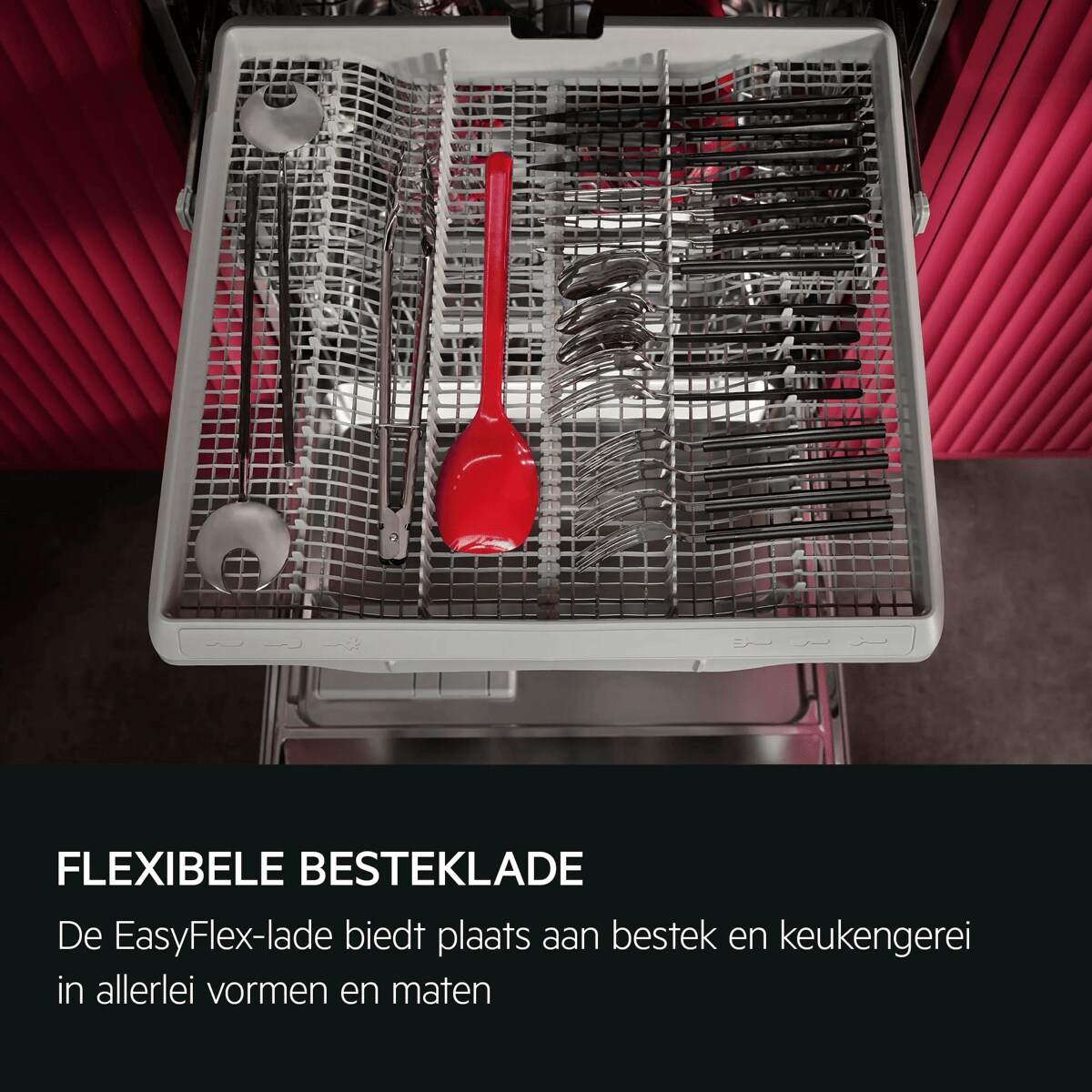 FLEXIBELE BESTEKLADE De EasyFlex-lade biedt plaats aan bestek en keukengerei in allerlei vormen en maten