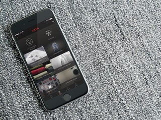 Section Soin du linge de l'appli My AEG sur un smartphone