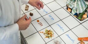 Hervé This dans son laboratoire gastronomique